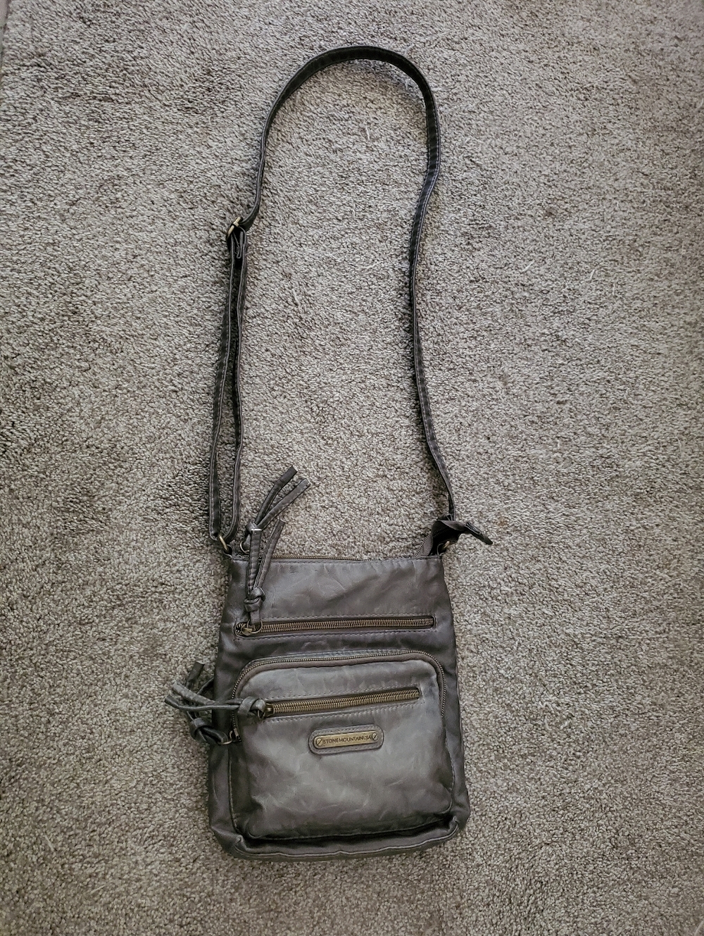 Stone Mountian USA Stylish Crossbody Bag - Compact Everyday Carry